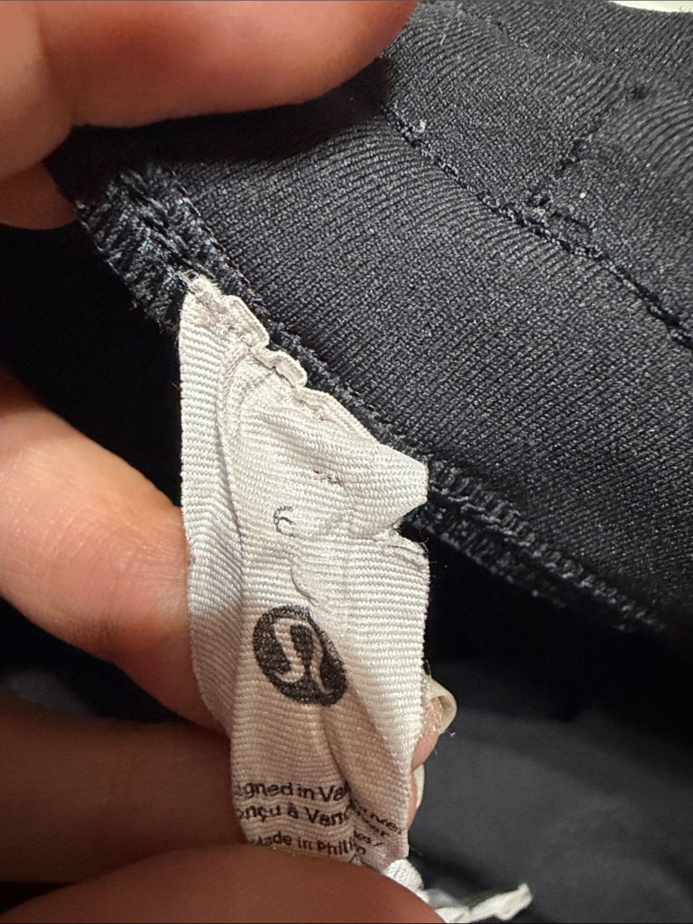 Lululemon Swift Mid-Rise Wide-Leg Pants in Black size 6 - Picture 8 of 16
